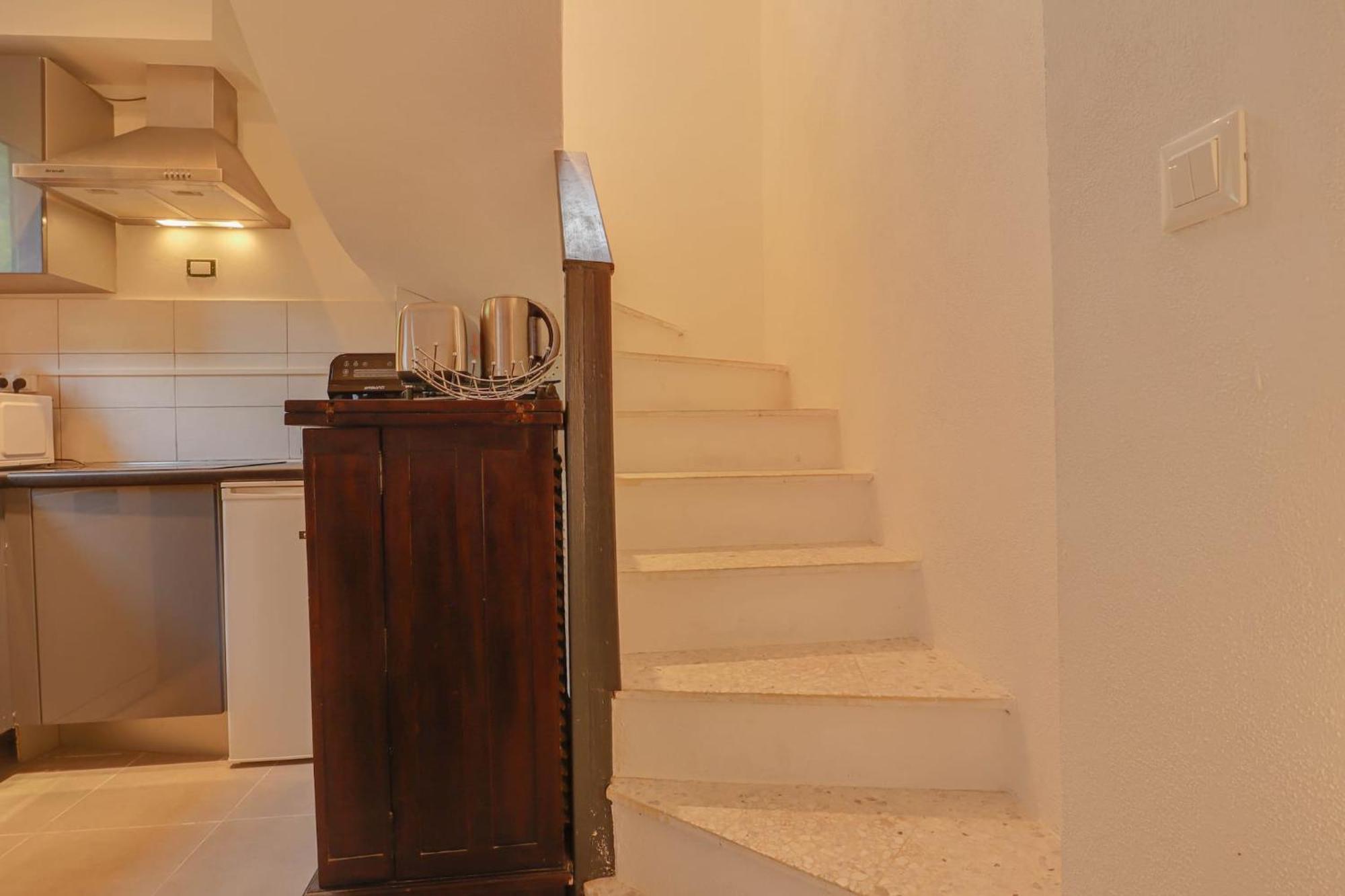 "La Petite Maisonnette" Au Calme, Proche Plage Menton Exterior photo