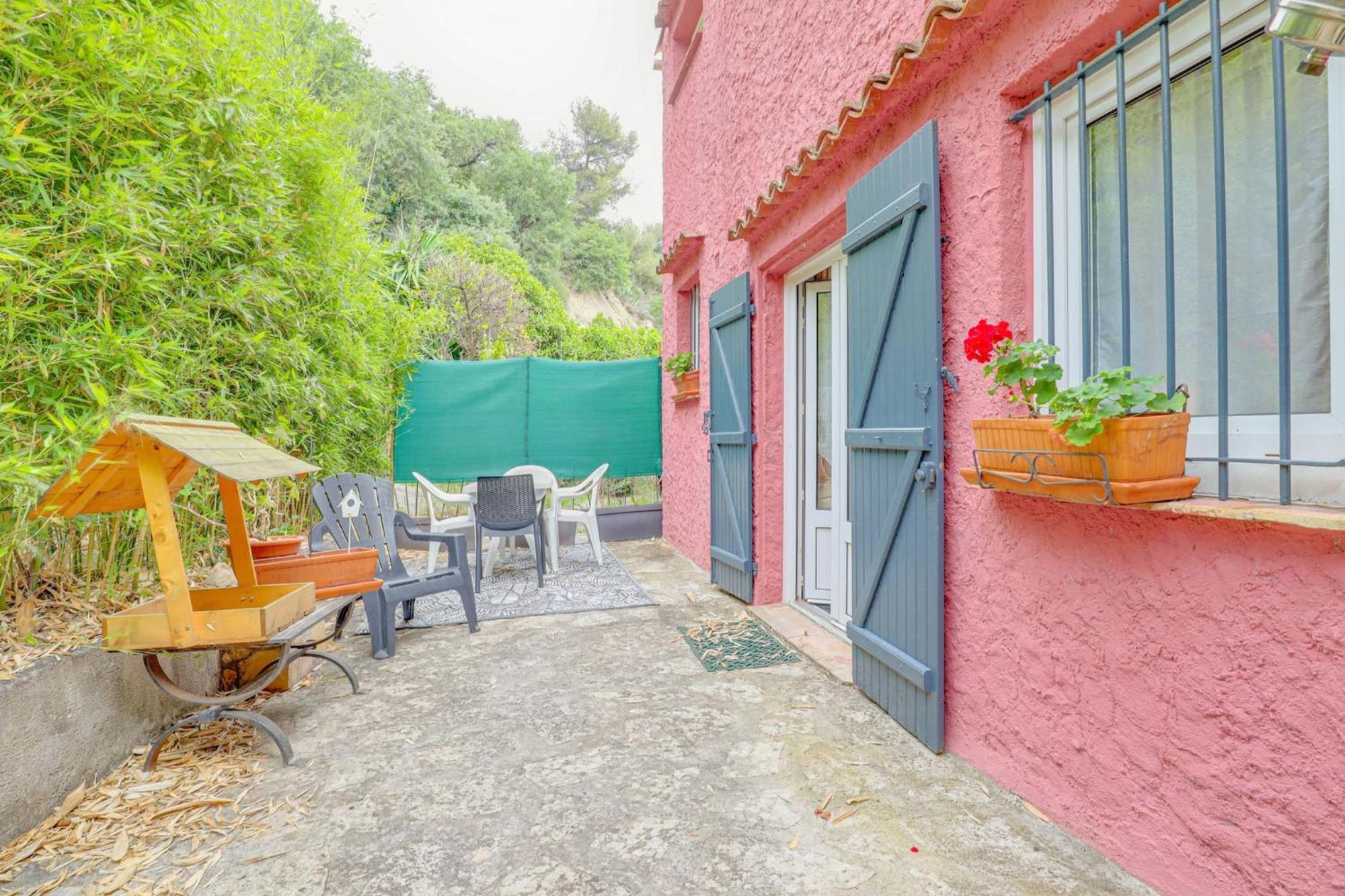 "La Petite Maisonnette" Au Calme, Proche Plage Menton Exterior photo